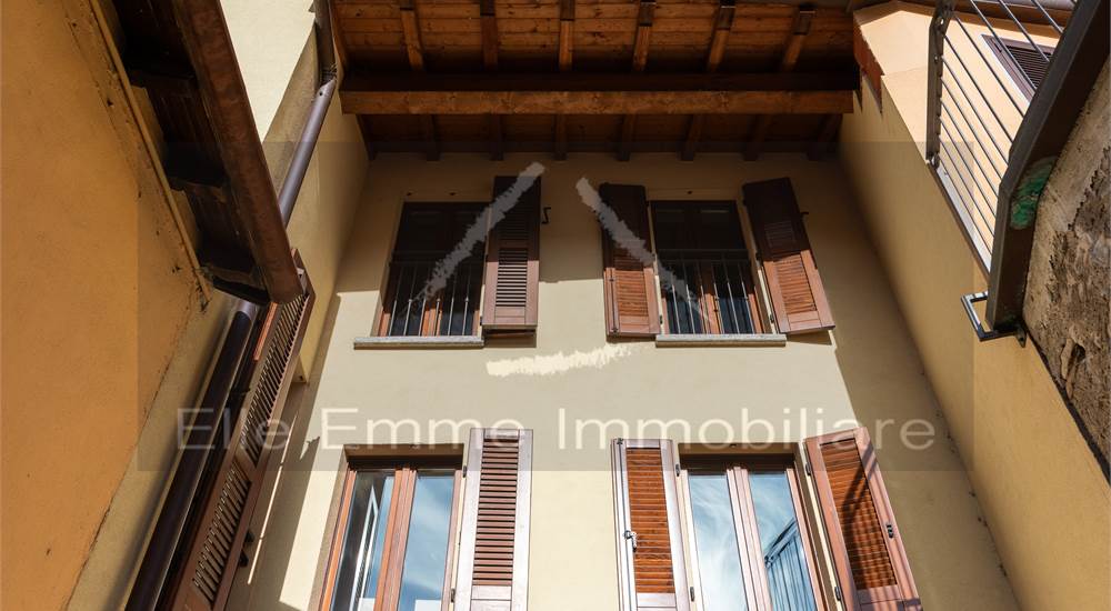 altro lato della casa