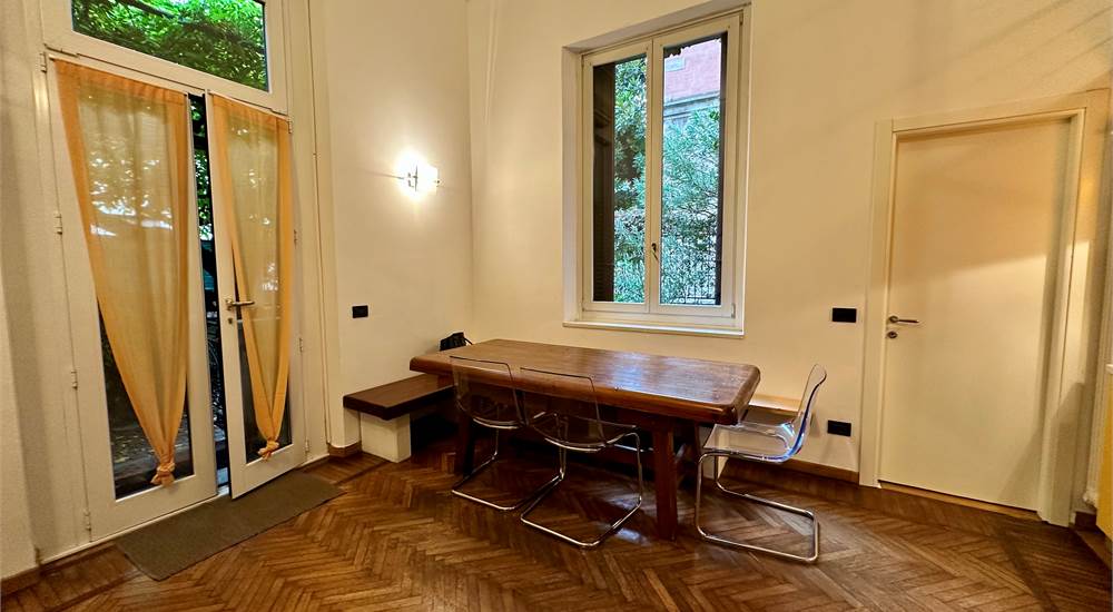zona pranzo in soggiorno